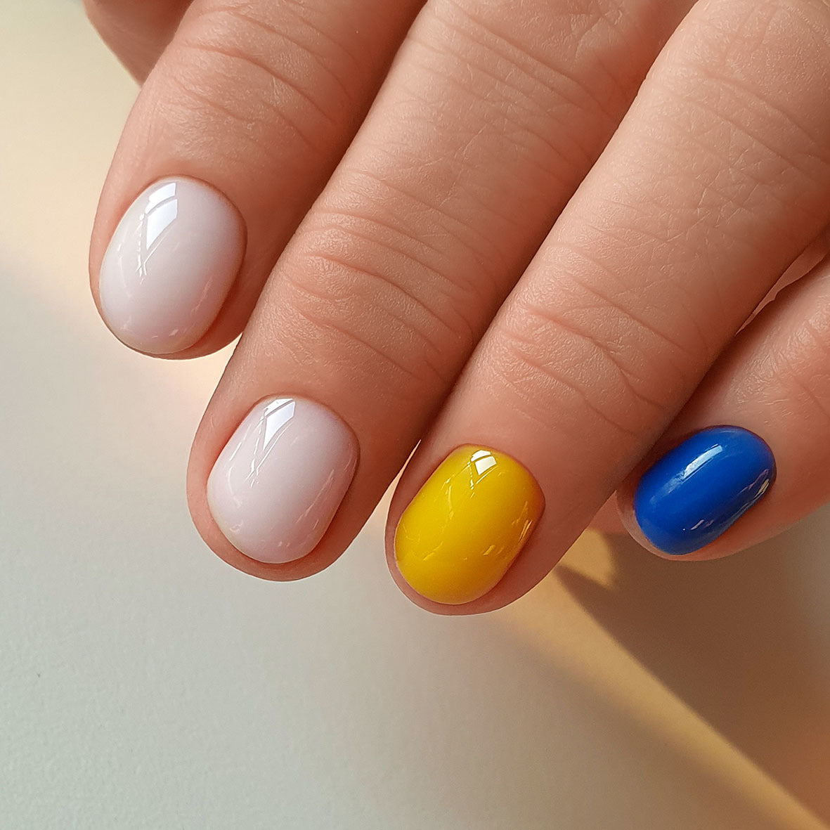 BSG Colloration HARD №10 - Light Milk (20 mL / 0.68 fl oz)